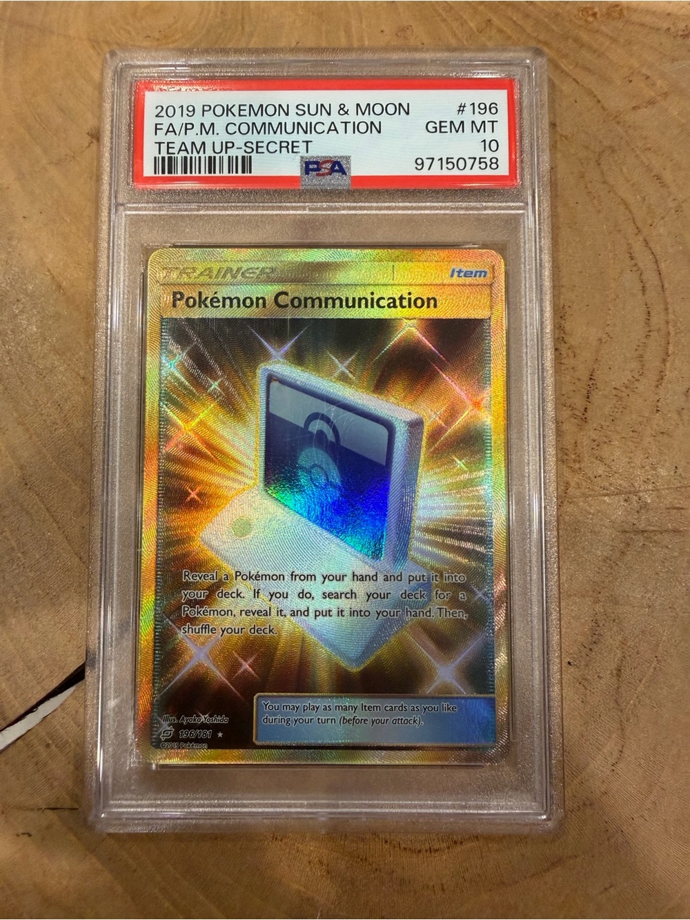 PSA 10 Pokemon Gold Holo Communication Trainer Card - Sun & Moon